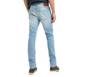 Vaquero Jeans hombre Mustang Oregon Tapered   1009665-5000-584